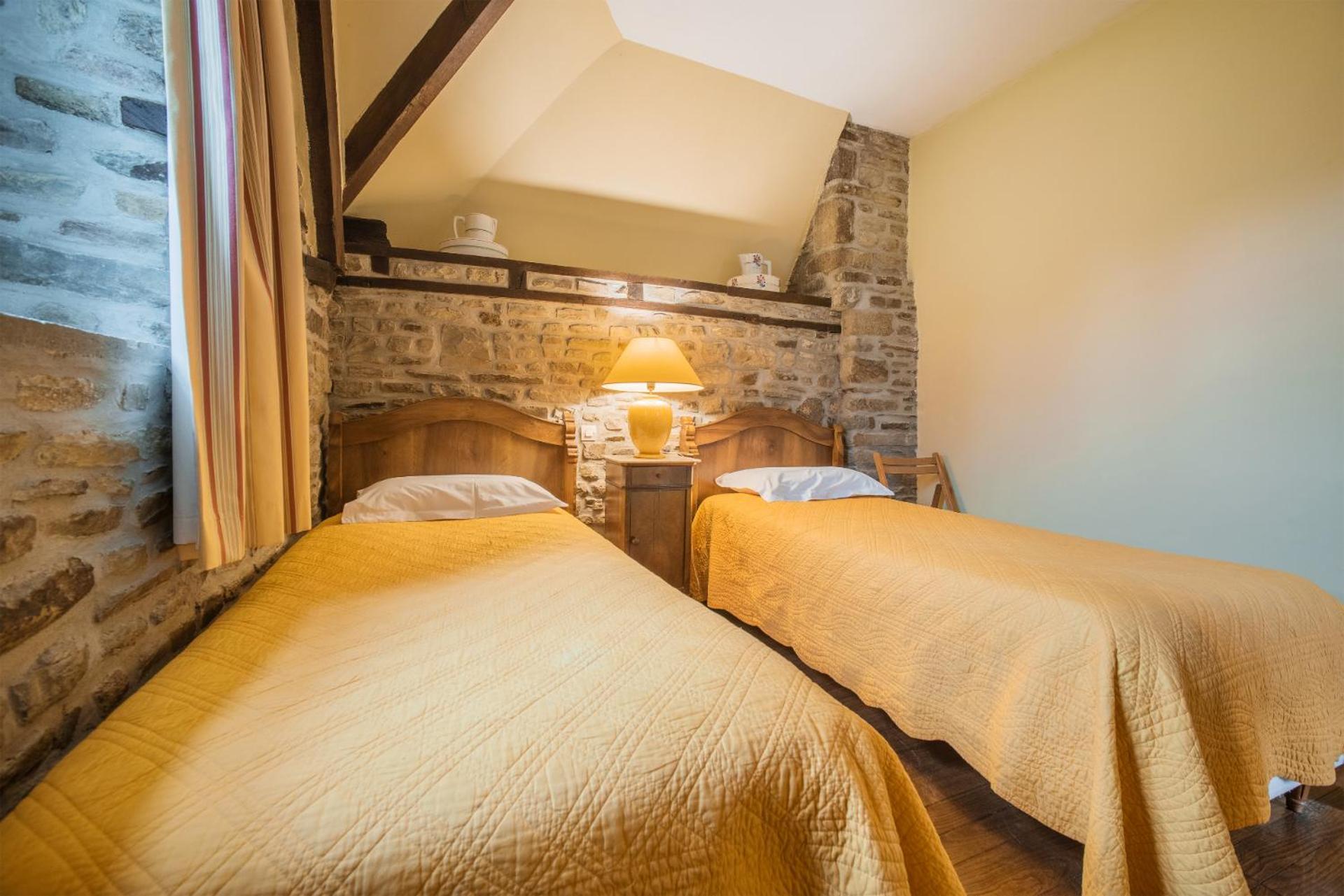Holiday Home Chateau De Bouceel Mont Saint Michel Vergoncey Room photo