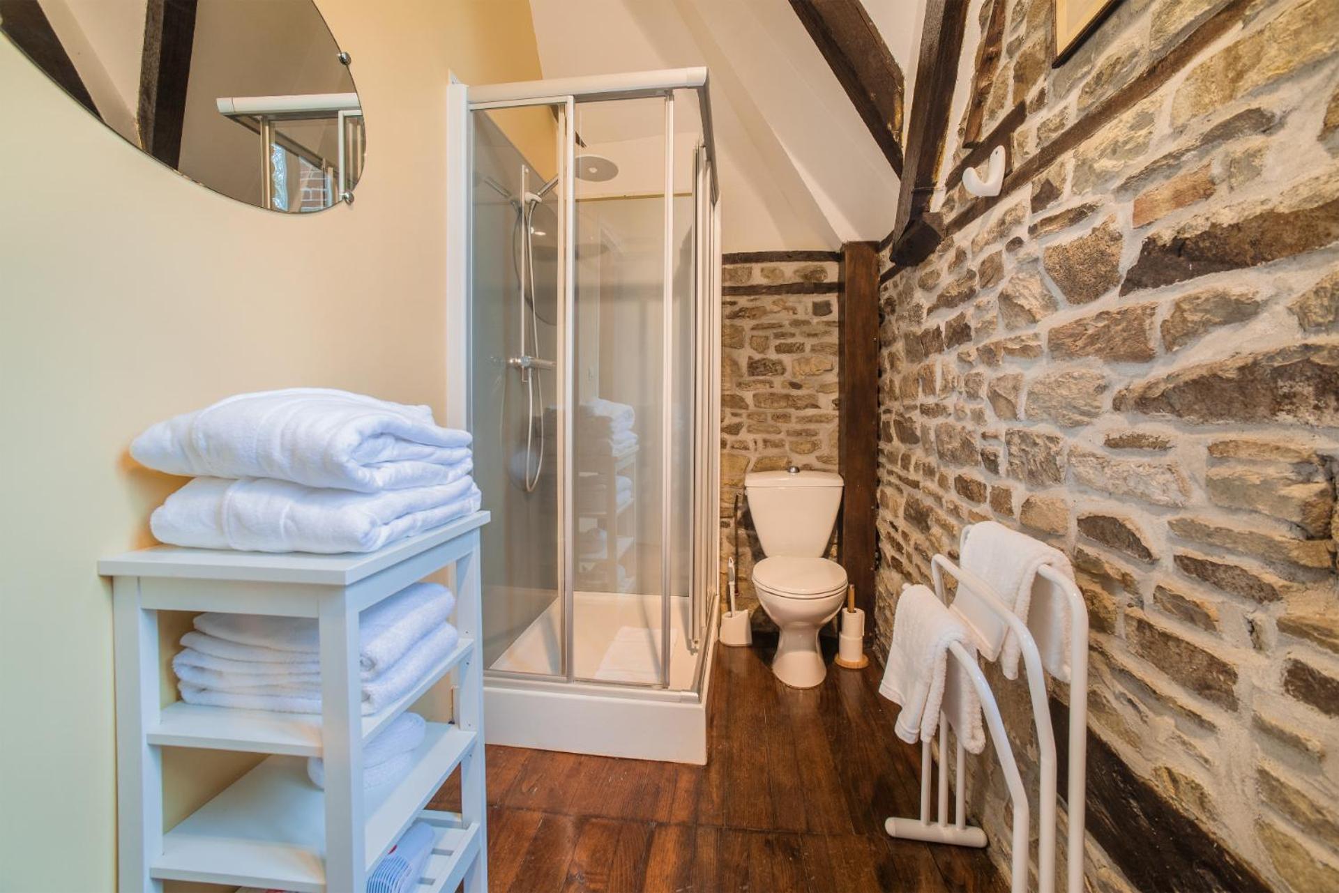 Holiday Home Chateau De Bouceel Mont Saint Michel Vergoncey Room photo